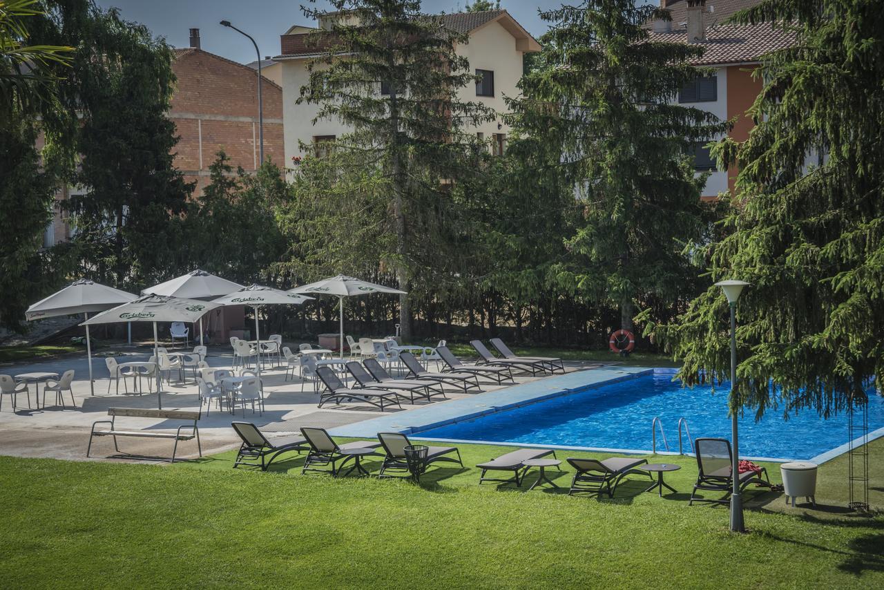 Hotel Gran Sol Solsona Kültér fotó